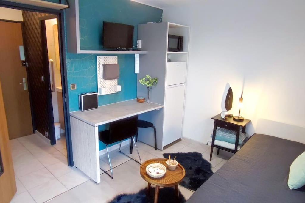 Michelet Studio Climatise Avec Balcon Et Parking Ferme Montpellier Eksteriør billede